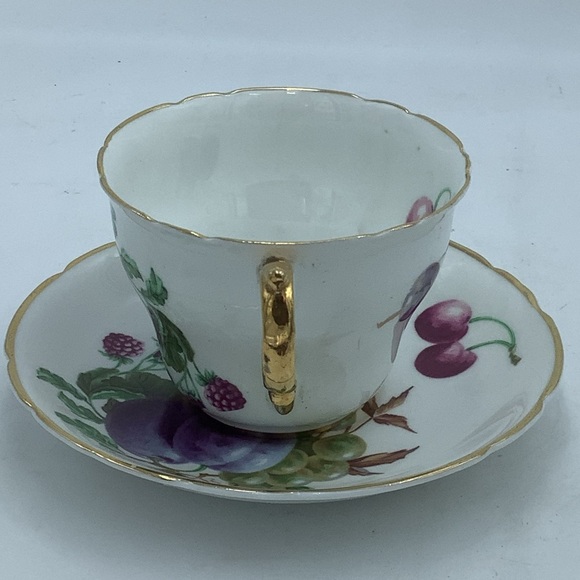 Regency English Bone China Fruits Teacup and Saucer - Picture 7 of 13